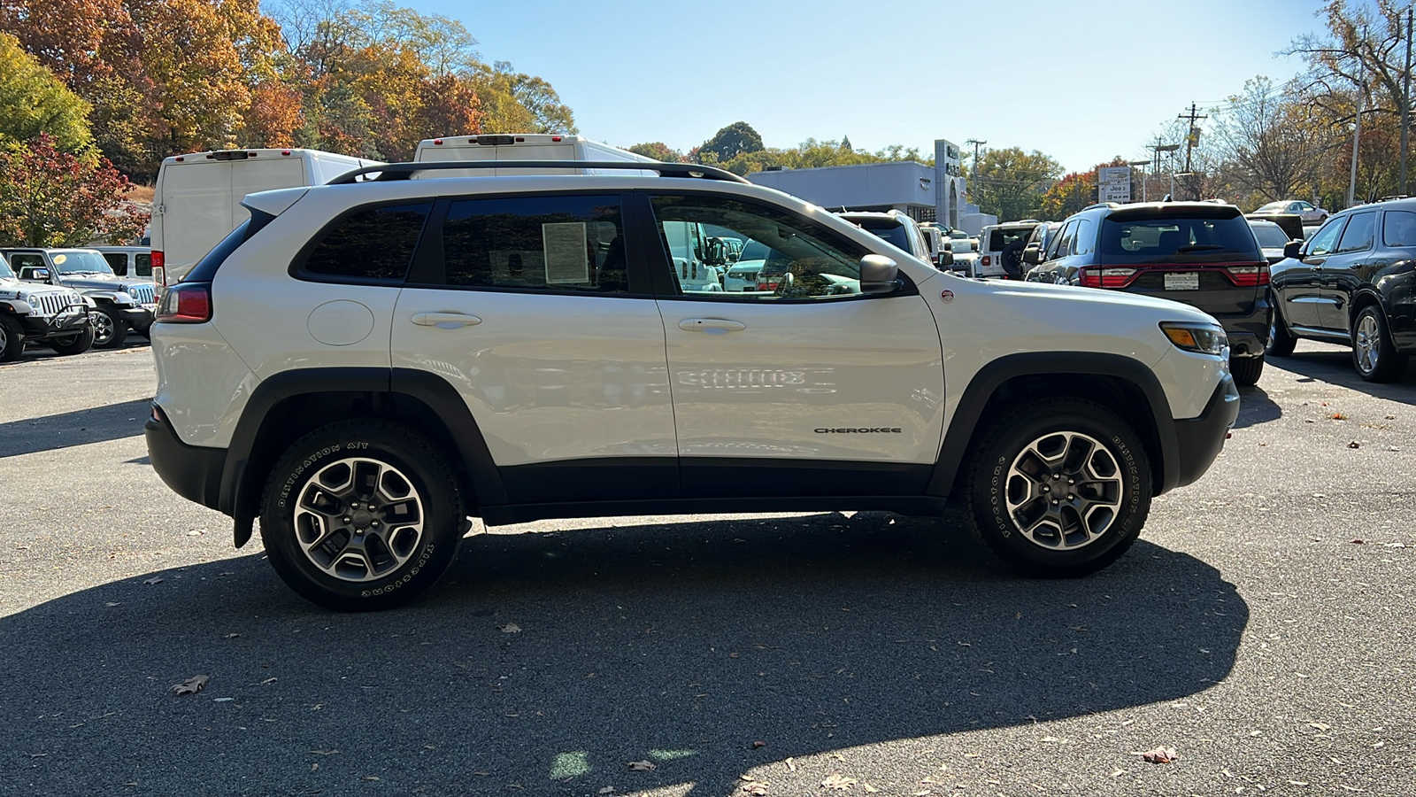 2021 Jeep Cherokee Trailhawk 2