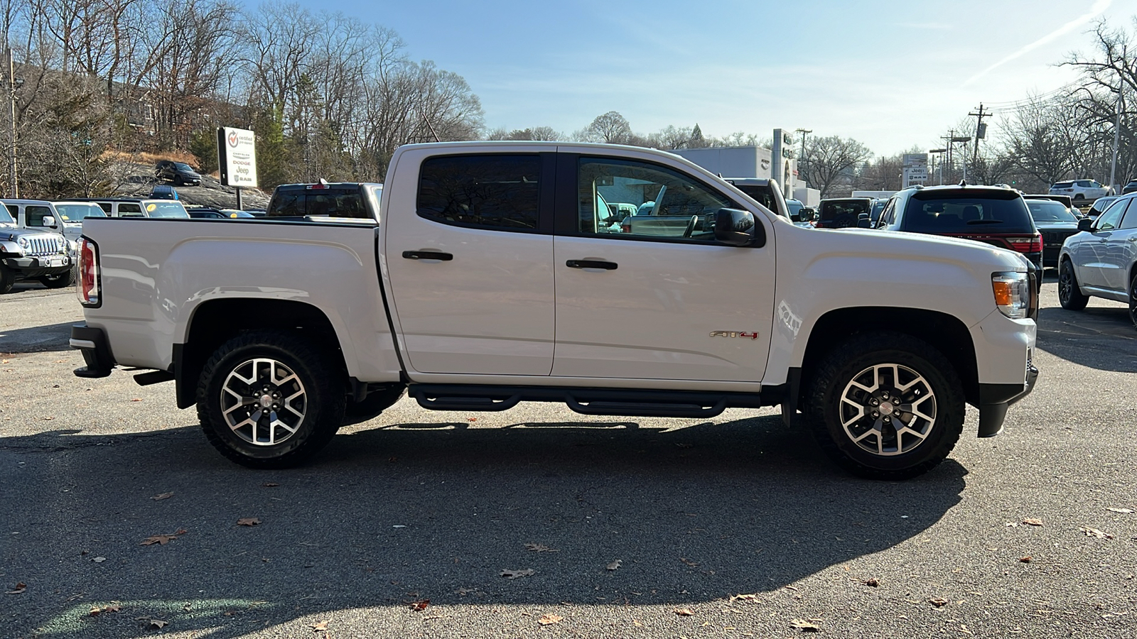 2022 GMC Canyon 4WD AT4 w/Leather 2