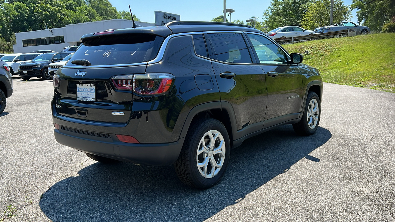 2024 Jeep Compass Latitude 2