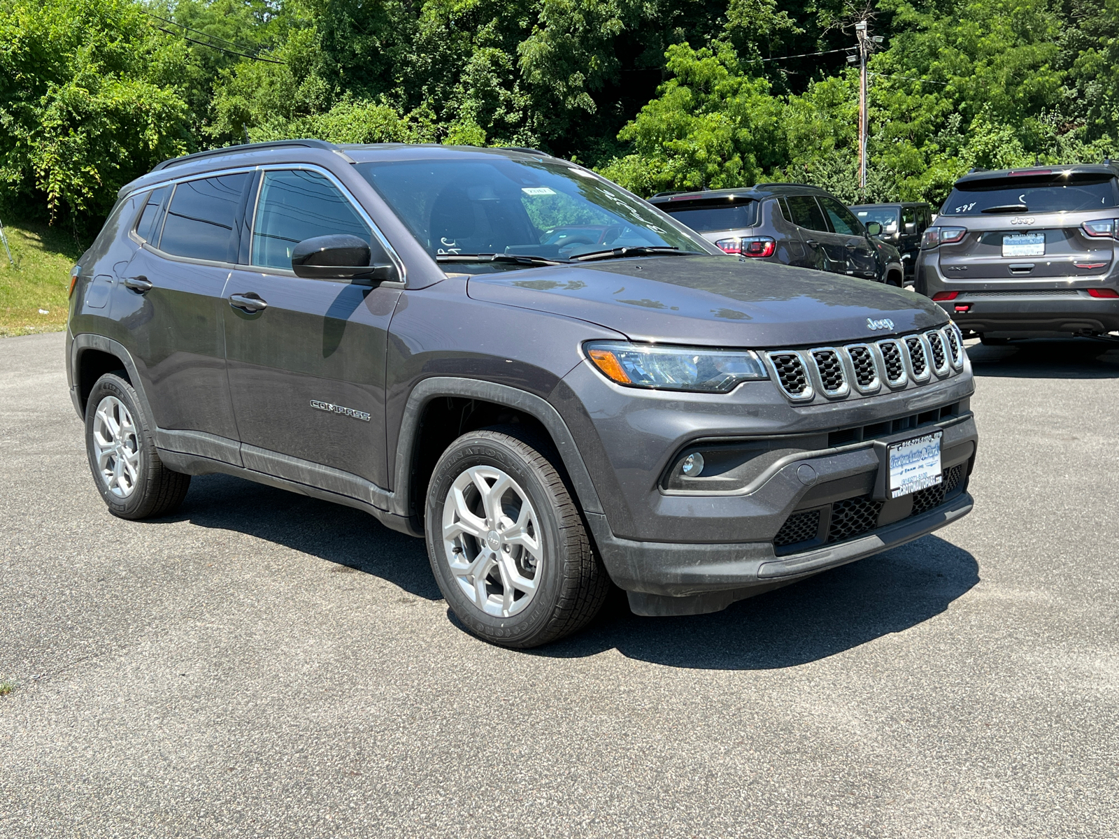 2024 Jeep Compass Latitude 1