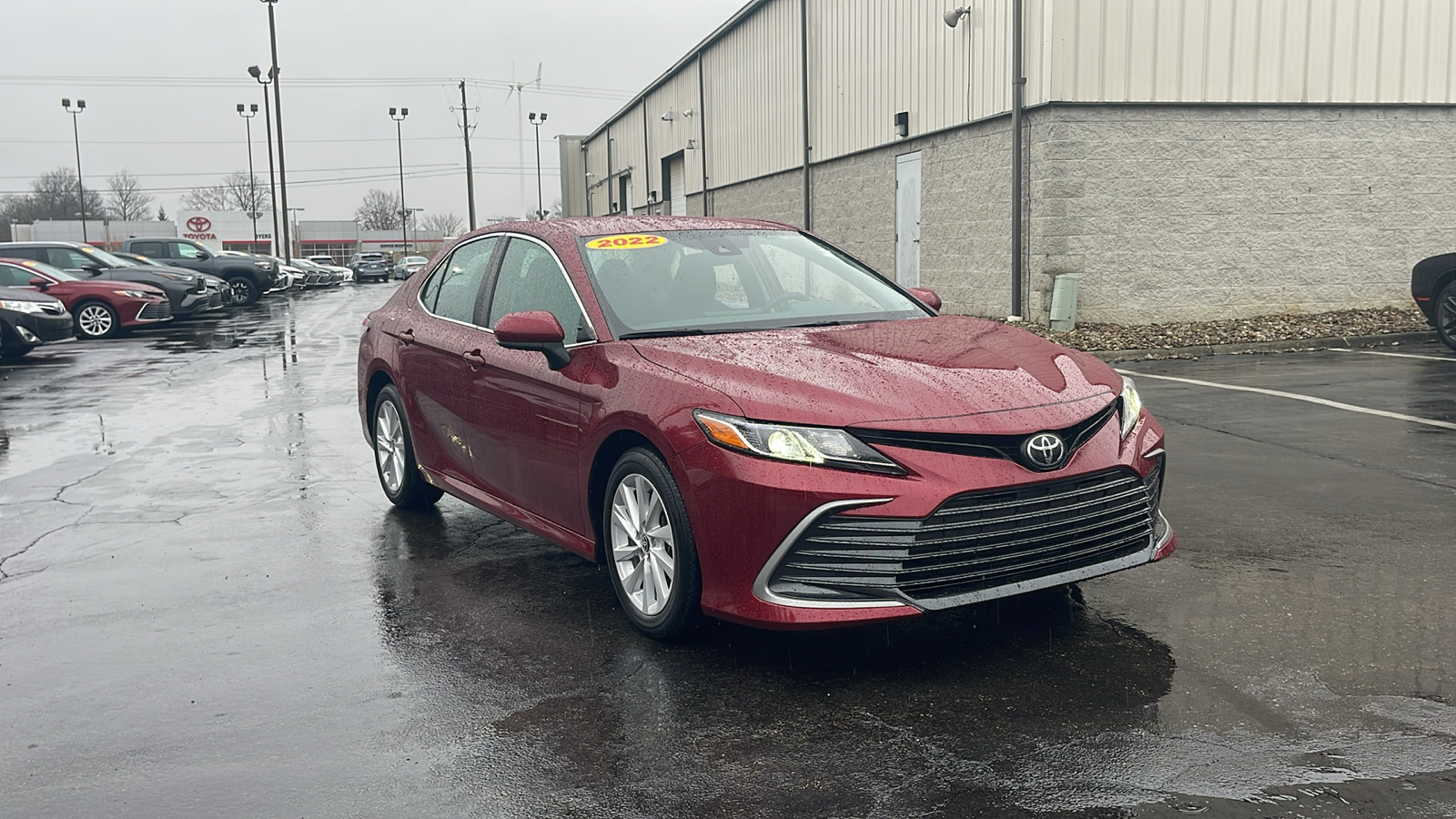 2022 Toyota Camry LE 2