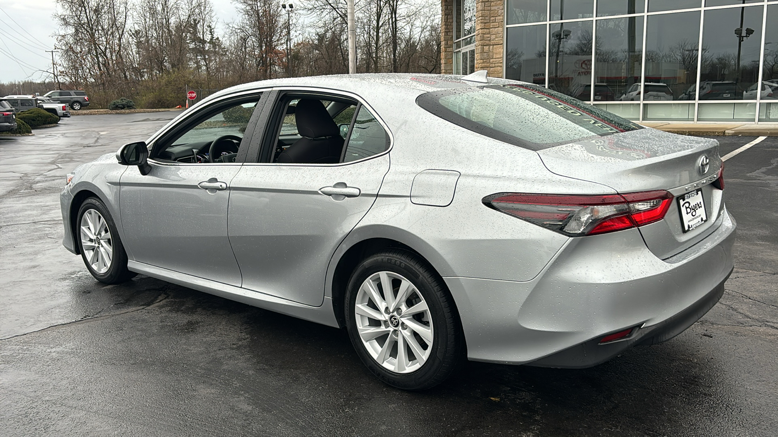 2022 Toyota Camry LE 35