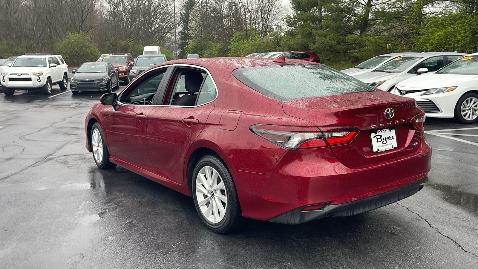 2022 Toyota Camry LE 31