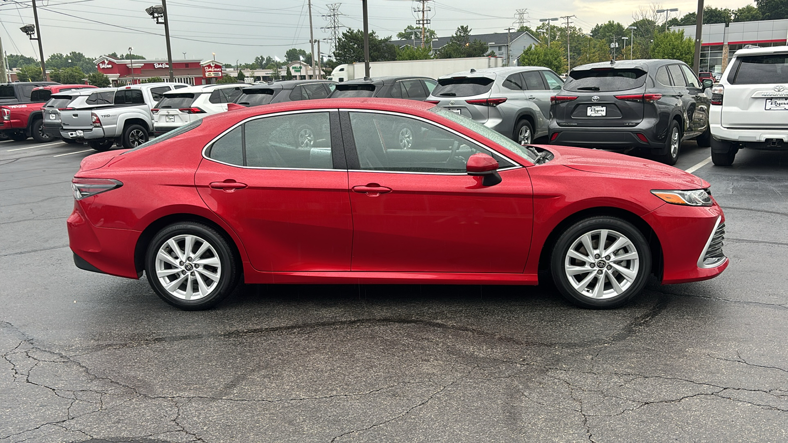 2023 Toyota Camry LE 3