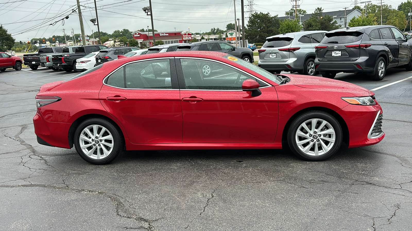 2023 Toyota Camry LE 3