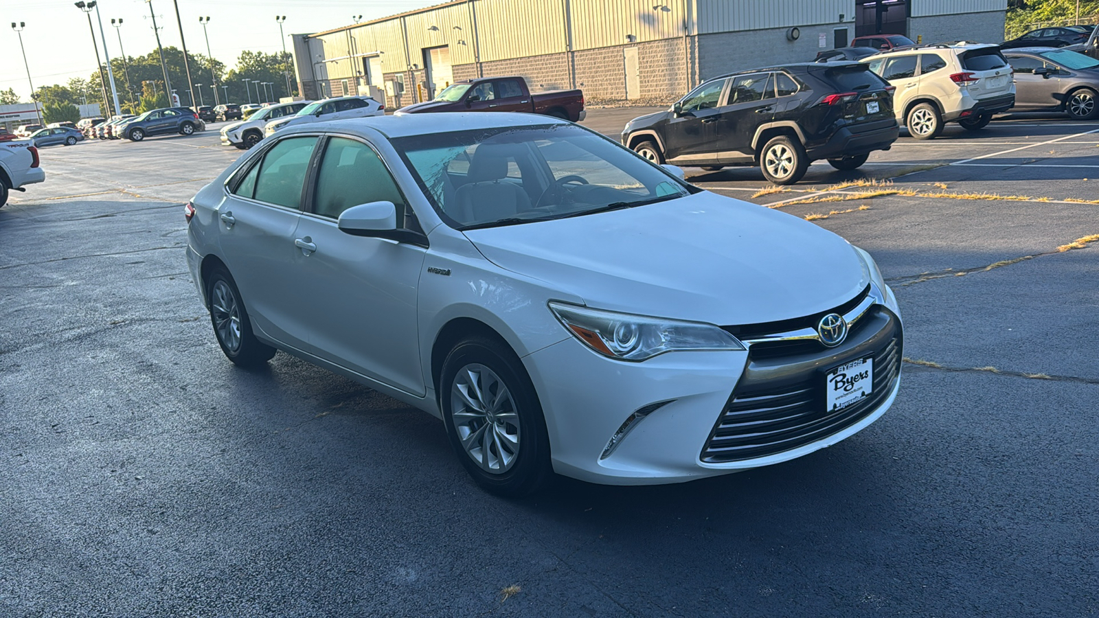 2017 Toyota Camry Hybrid LE 2