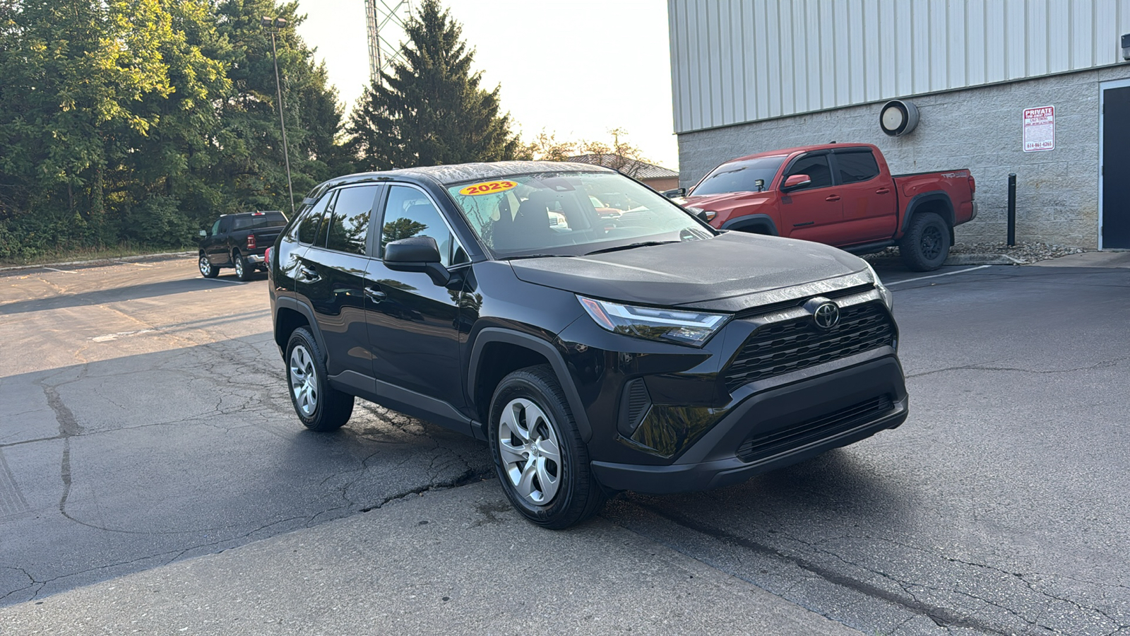 2023 Toyota RAV4 LE 2