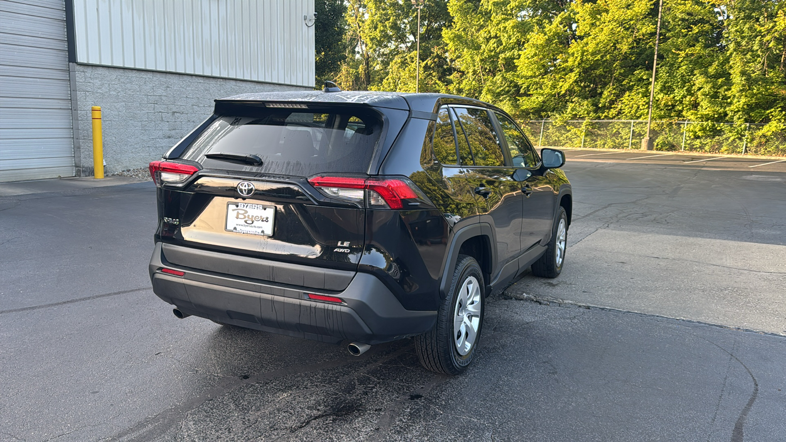 2023 Toyota RAV4 LE 41