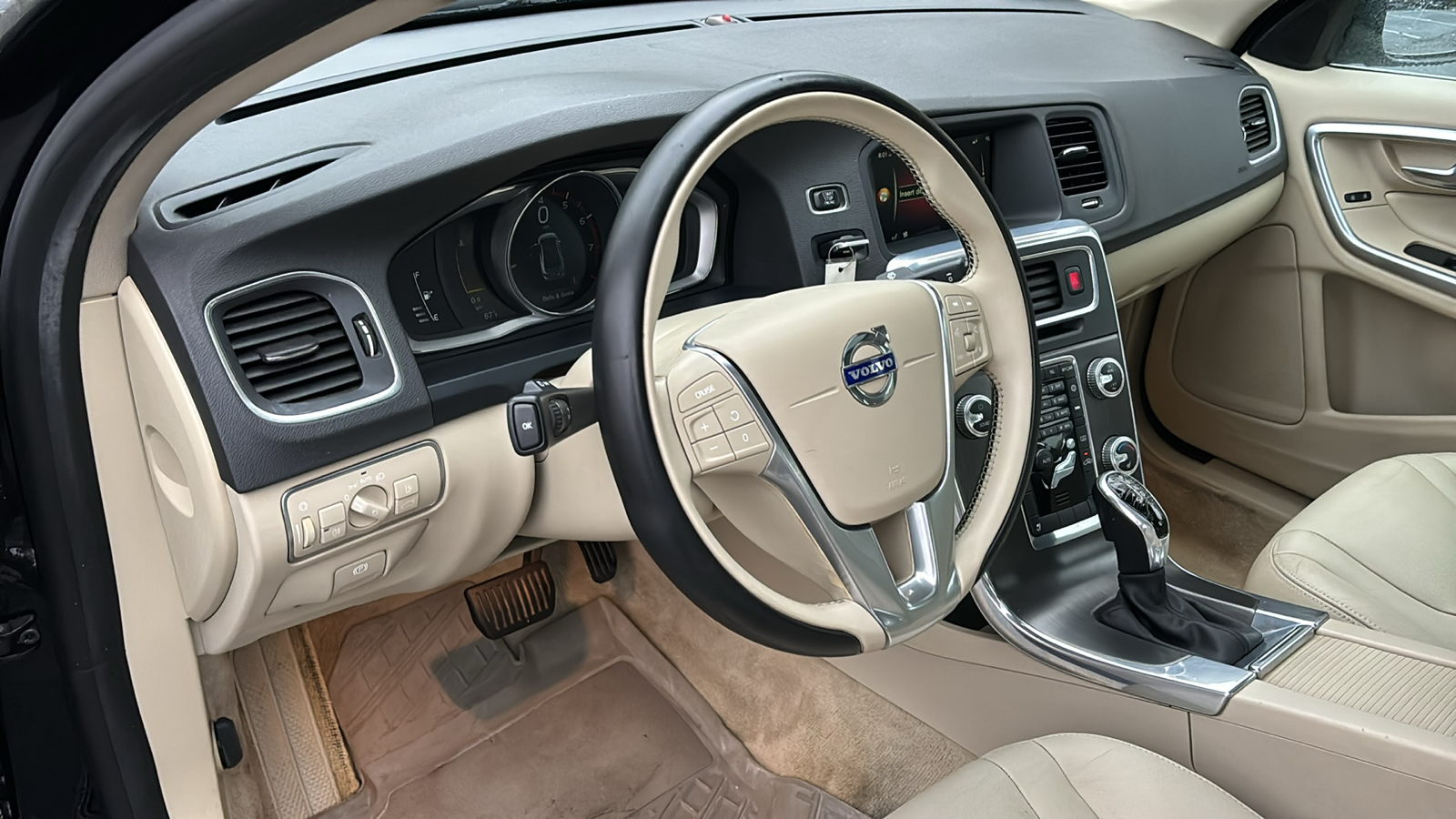 2015 Volvo S60 T5 Premier 14