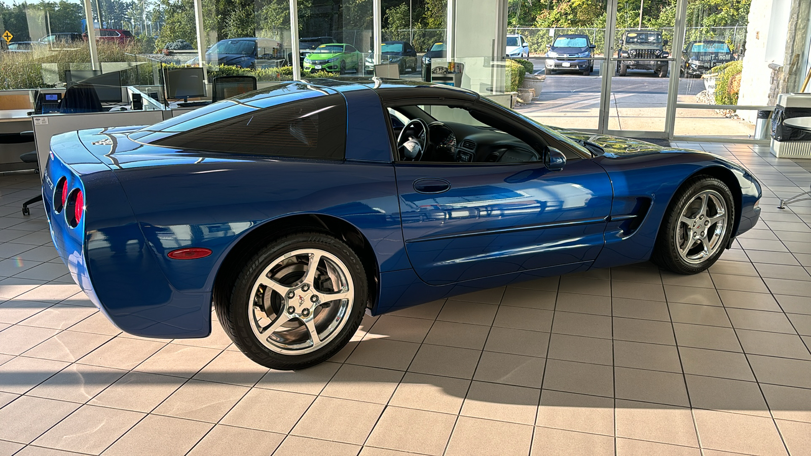 2003 Chevrolet Corvette Base 31