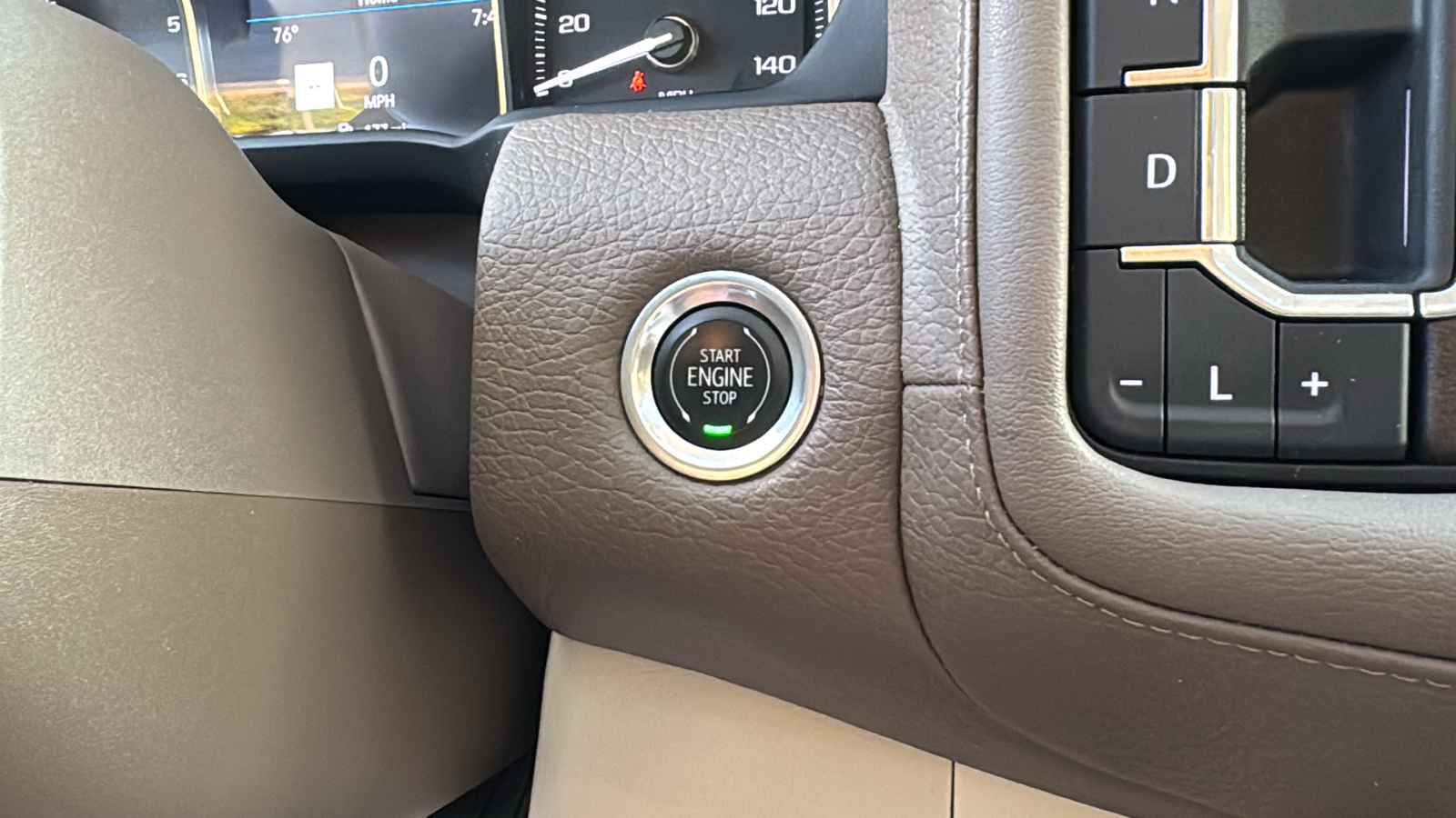 2021 GMC Yukon Denali 24