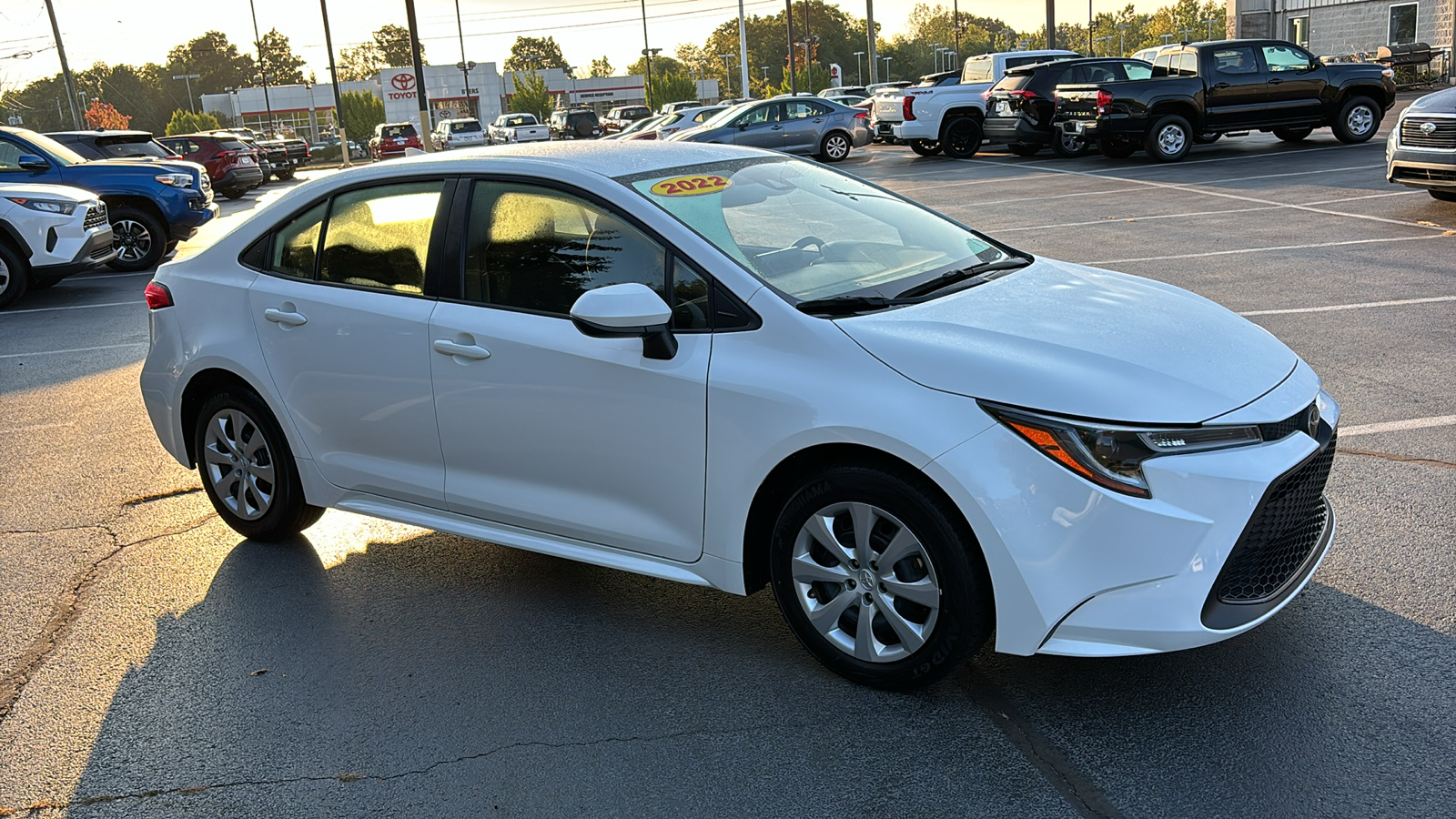 2022 Toyota Corolla LE 2