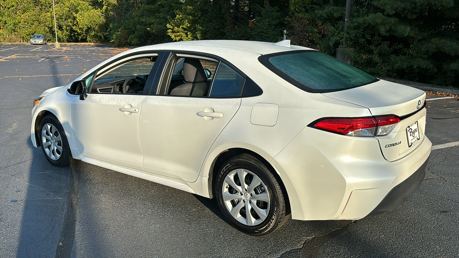 2023 Toyota Corolla LE 39