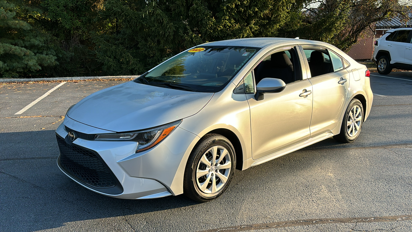 2022 Toyota Corolla LE 10