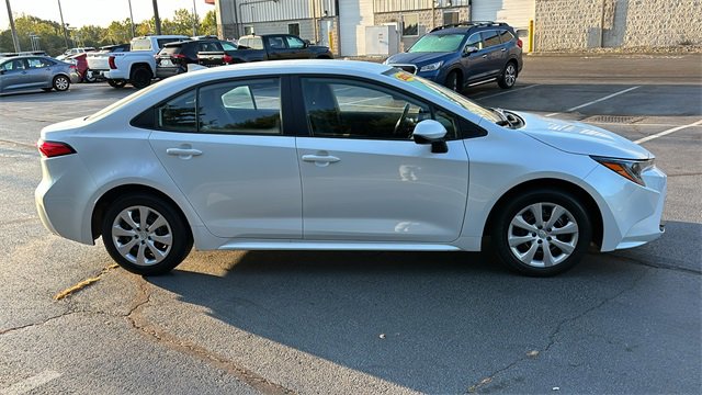 2023 Toyota Corolla LE 3