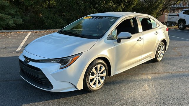 2023 Toyota Corolla LE 10