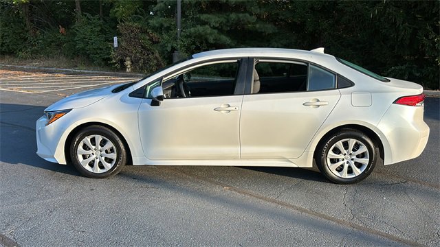 2023 Toyota Corolla LE 11