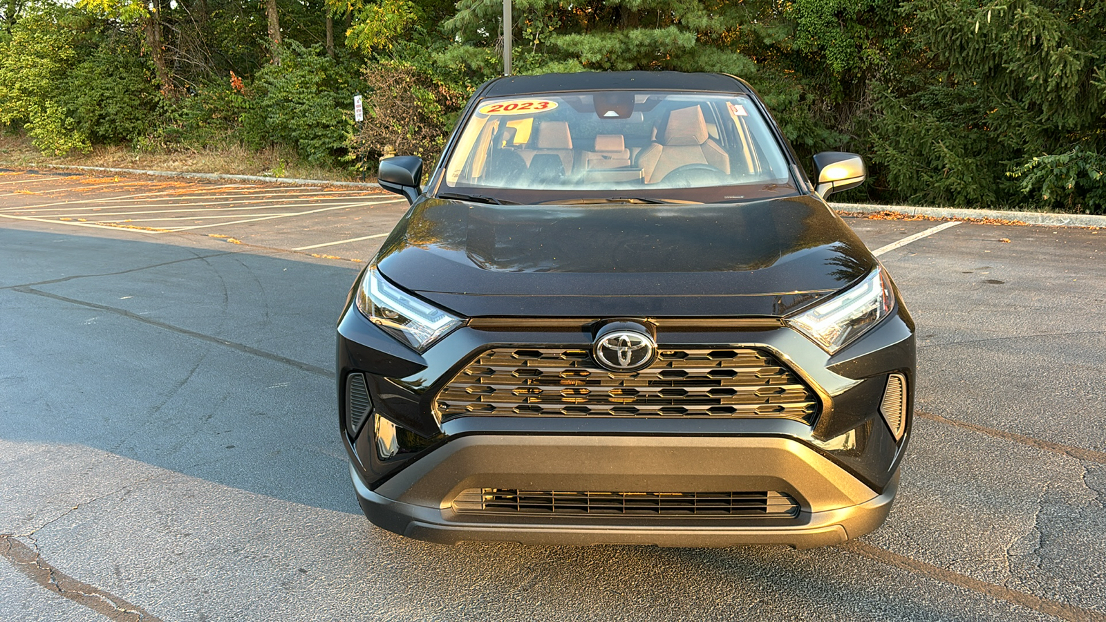 2023 Toyota RAV4 LE 9