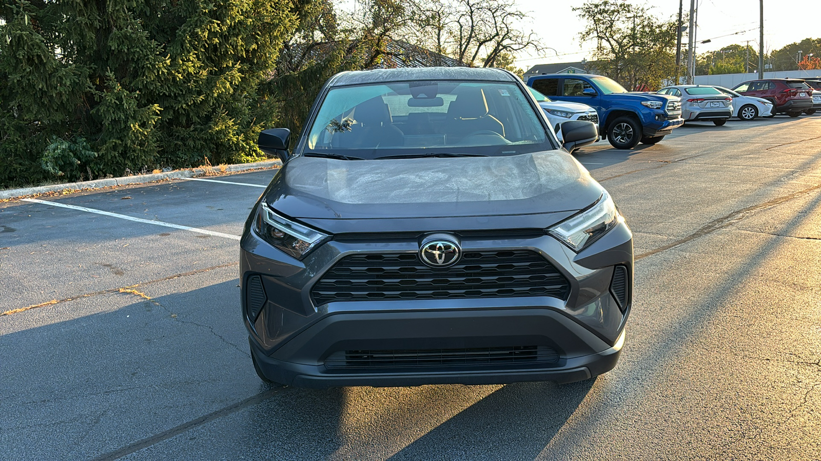 2023 Toyota RAV4 LE 9