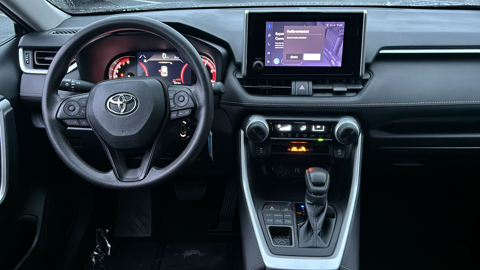 2023 Toyota RAV4 LE 38