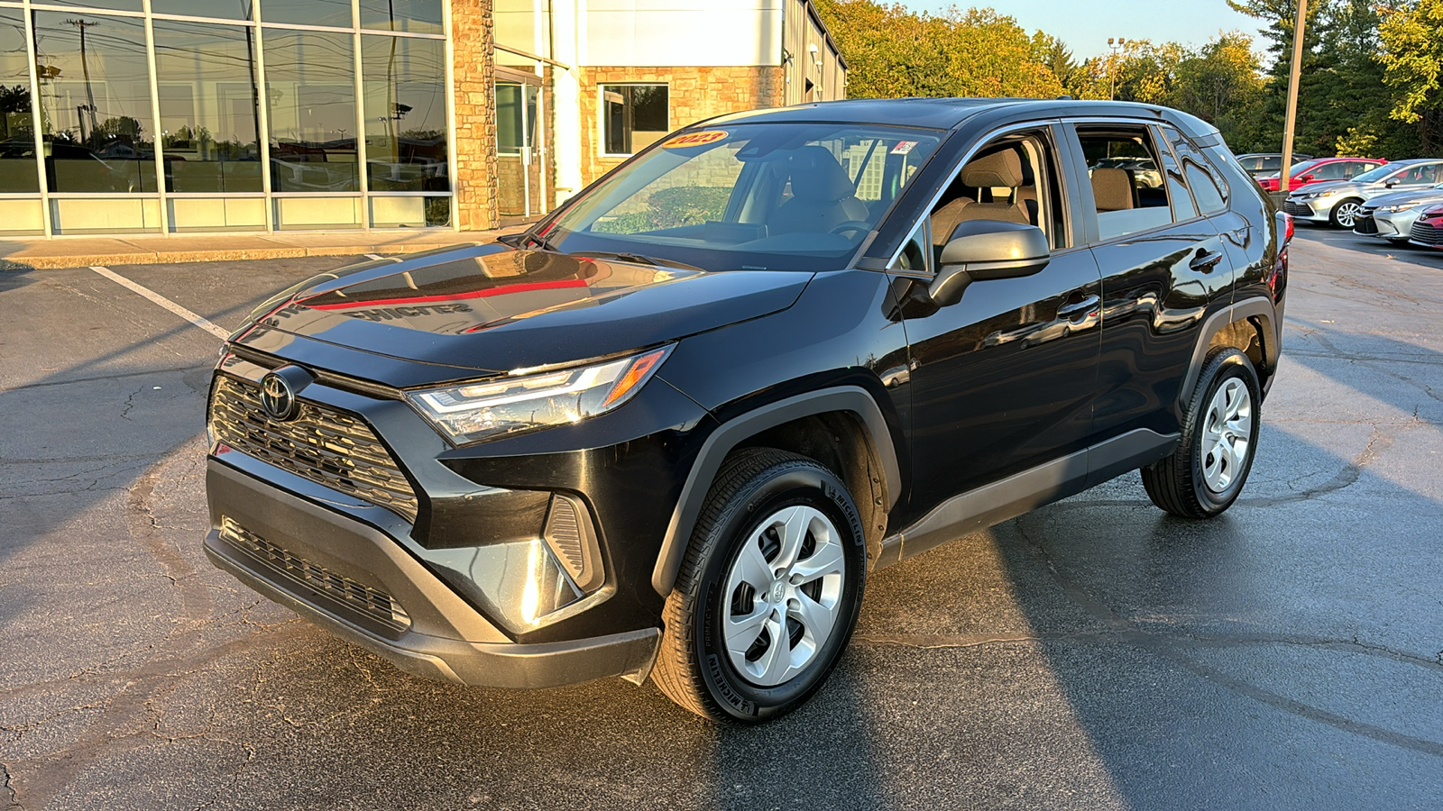 2023 Toyota RAV4 LE 10