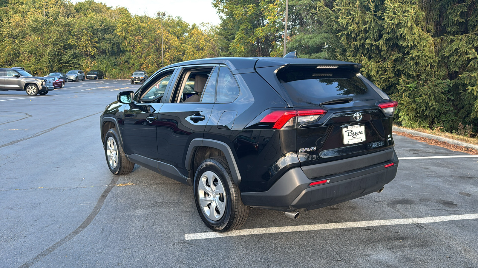 2023 Toyota RAV4 LE 39