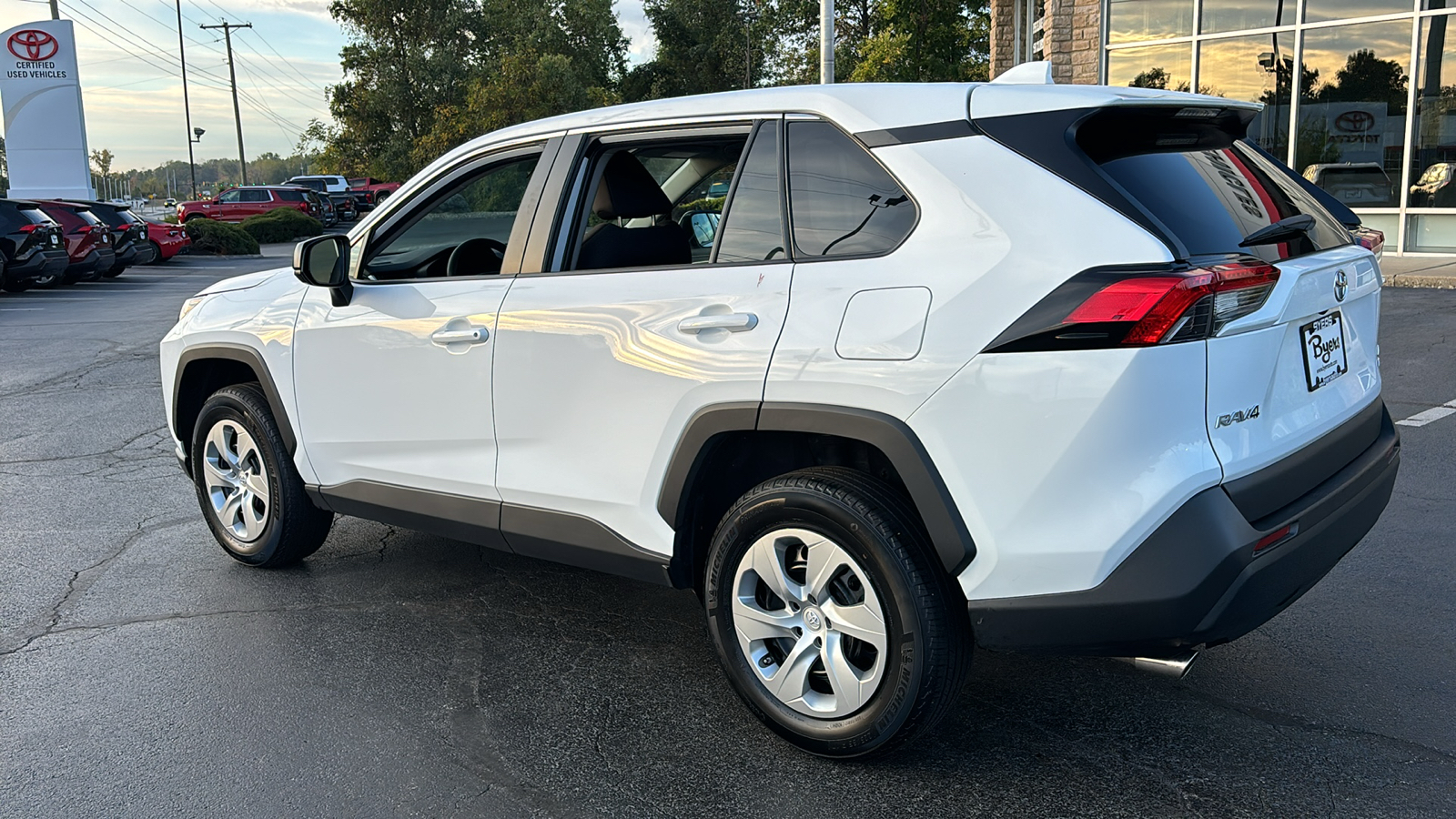 2023 Toyota RAV4 LE 40