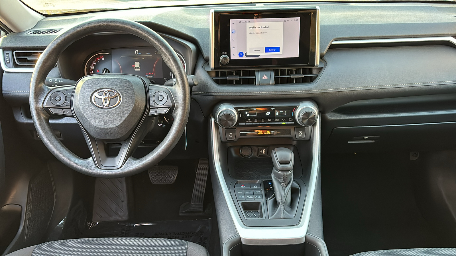 2023 Toyota RAV4 LE 37