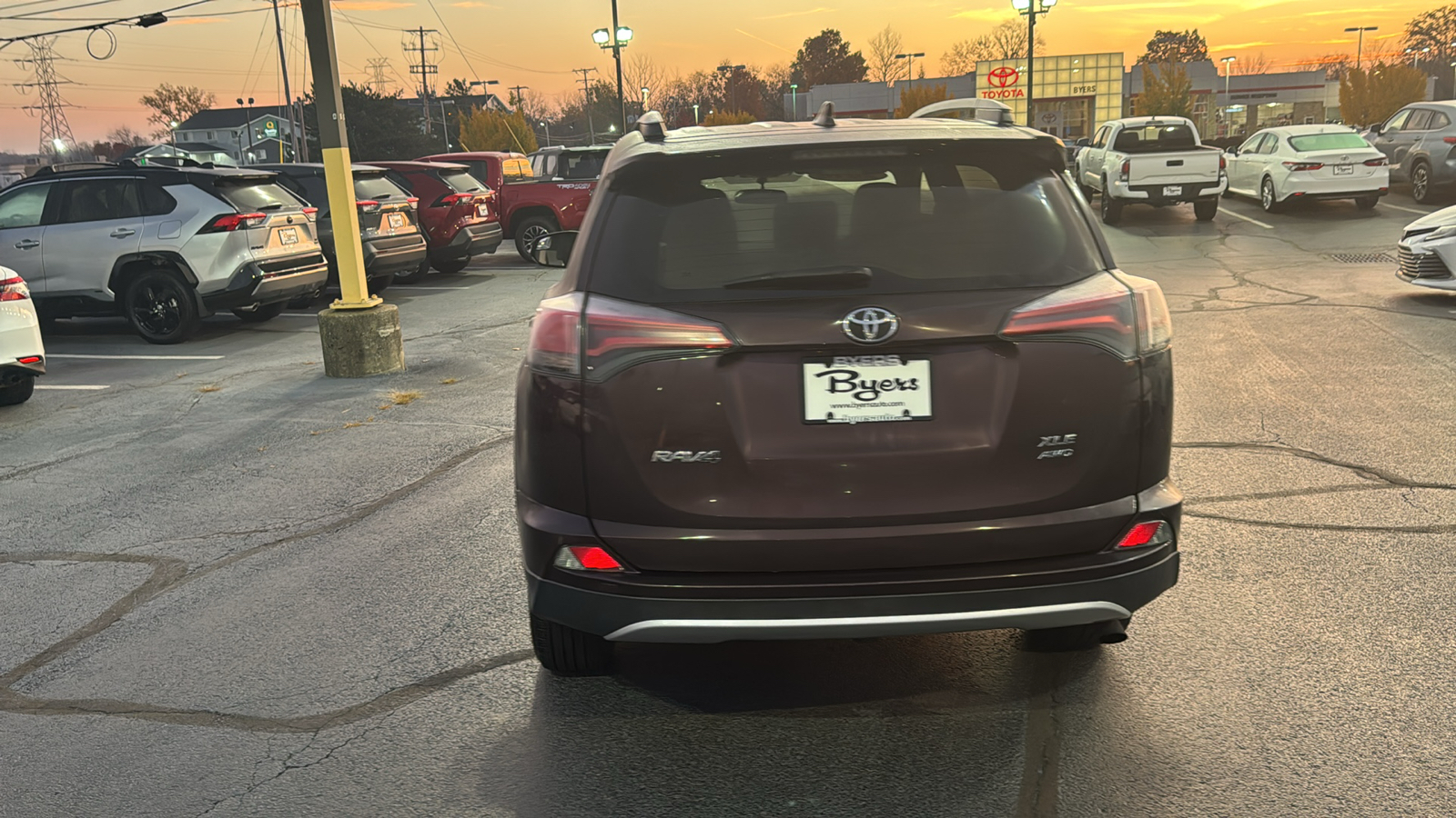 2016 Toyota RAV4 XLE 39