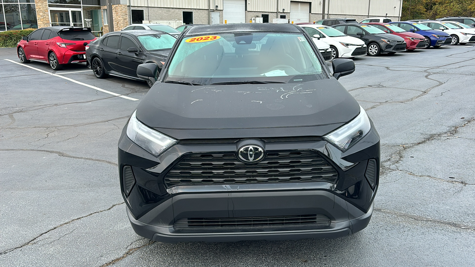 2023 Toyota RAV4 LE 9