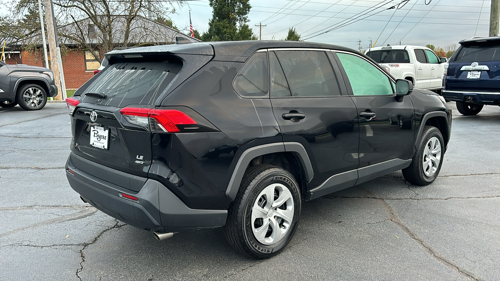 2023 Toyota RAV4 LE 42