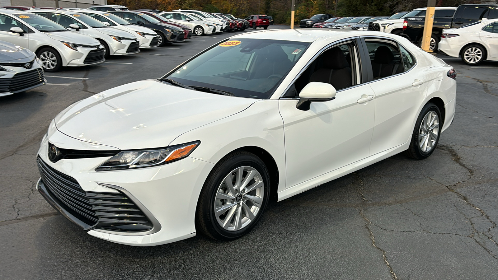 2023 Toyota Camry LE 10