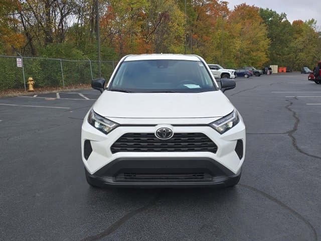 2023 Toyota RAV4 LE 3