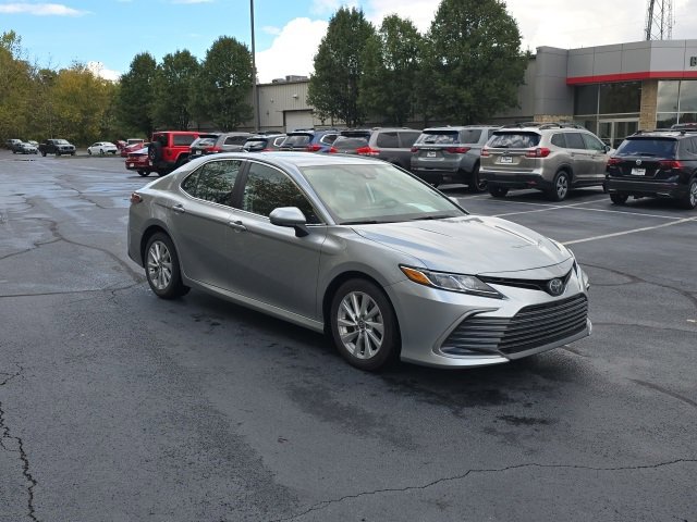 2023 Toyota Camry LE 2