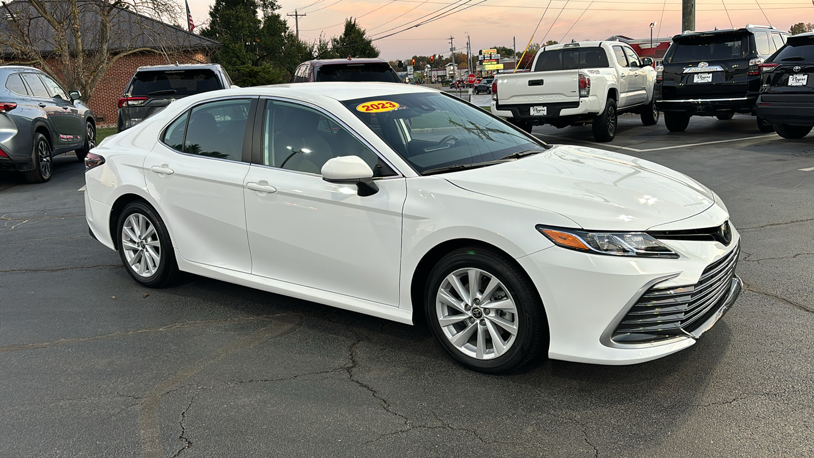 2023 Toyota Camry LE 2