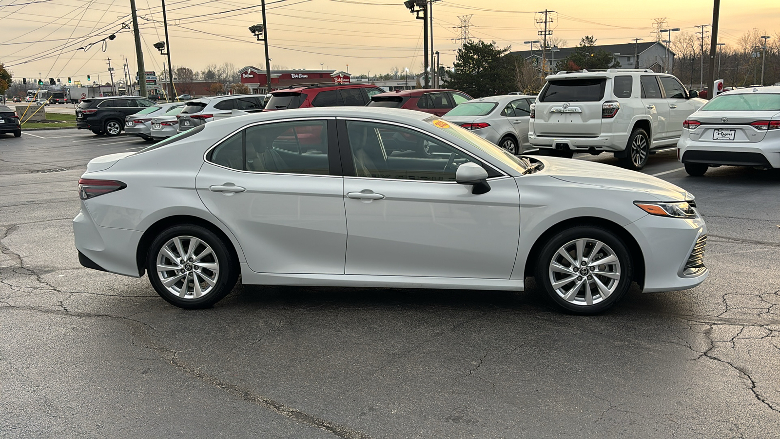 2023 Toyota Camry LE 3