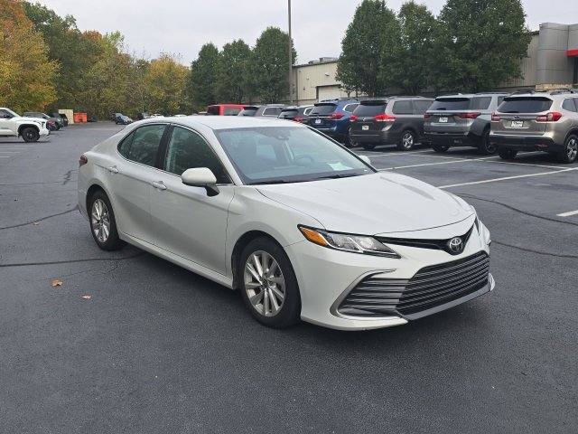 2023 Toyota Camry LE 2