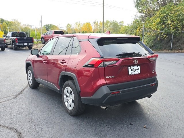 2023 Toyota RAV4 LE 6