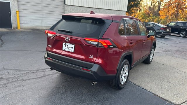 2023 Toyota RAV4 LE 39