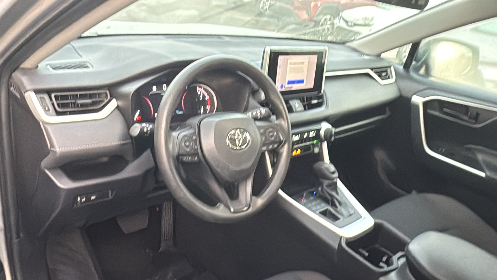 2023 Toyota RAV4 LE 13