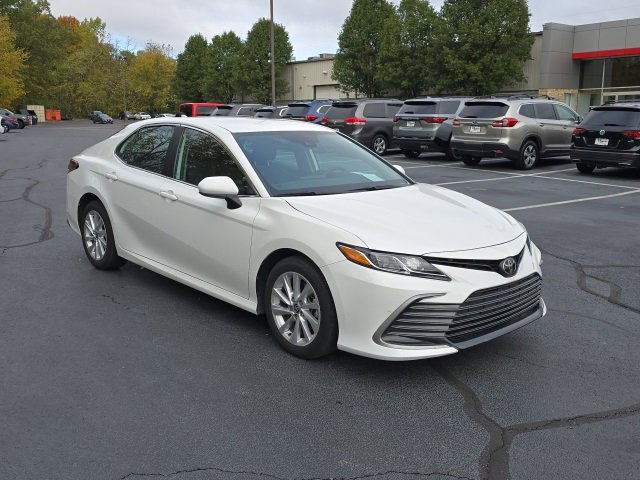 2023 Toyota Camry LE 2