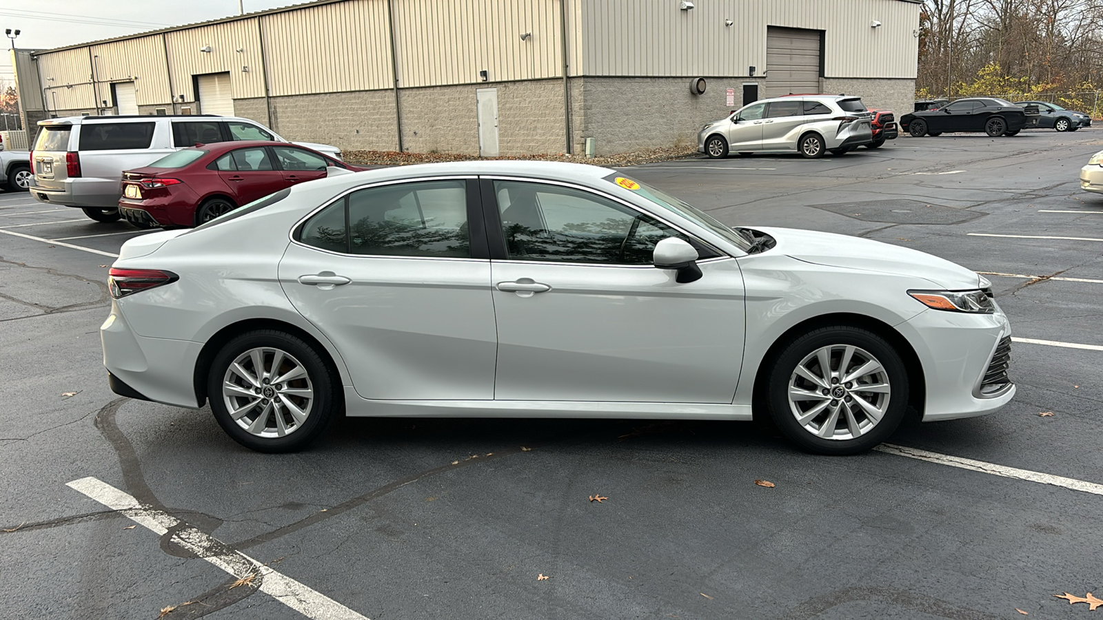 2023 Toyota Camry LE 4