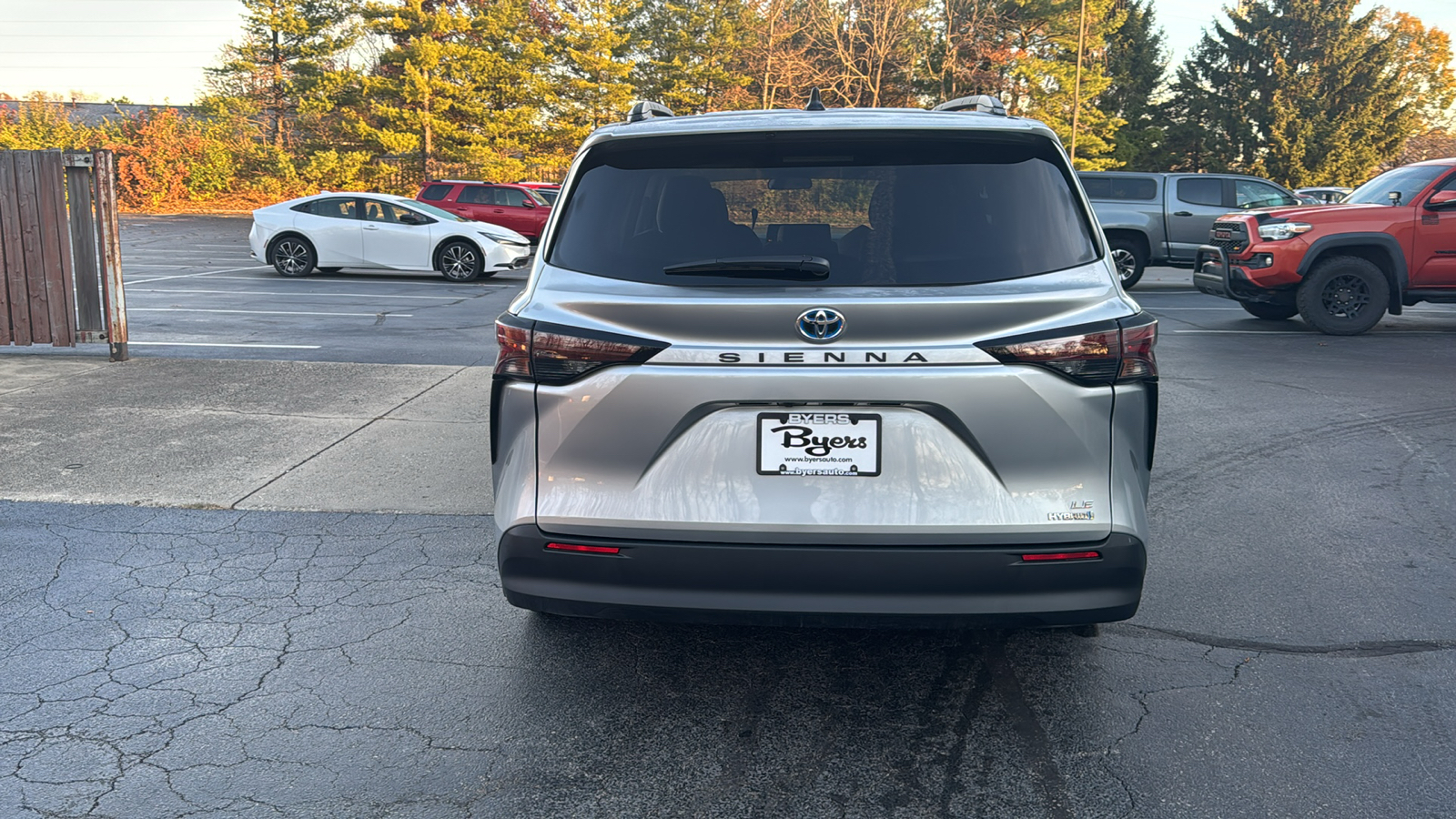 2023 Toyota Sienna LE 40