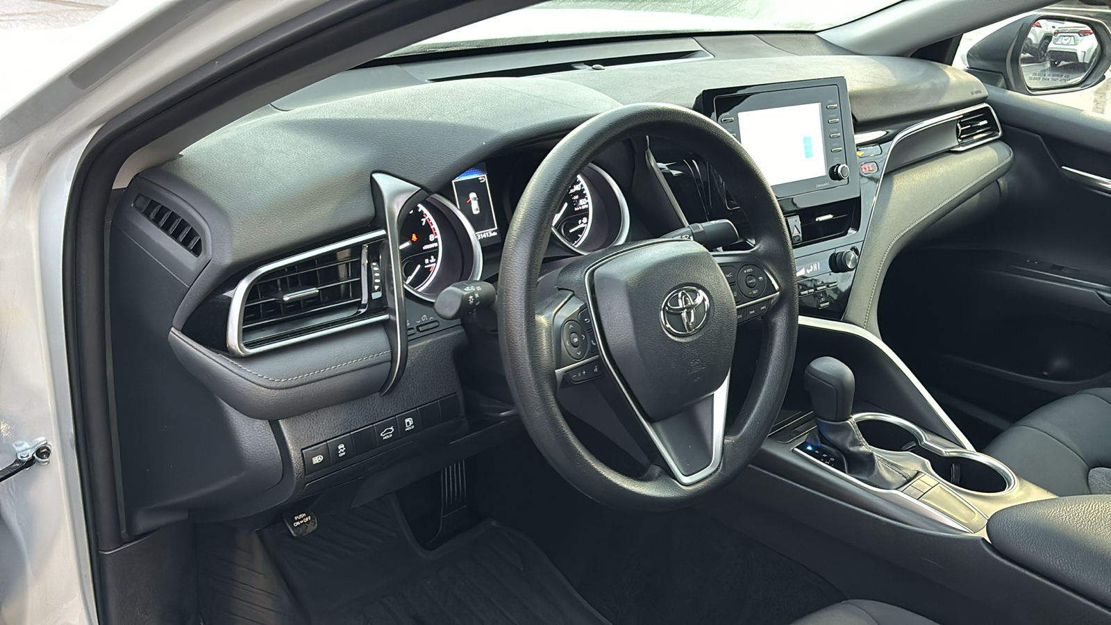 2023 Toyota Camry LE 14