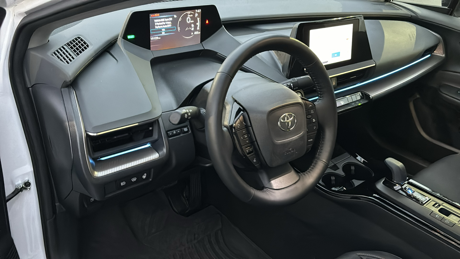 2024 Toyota Prius XLE 14