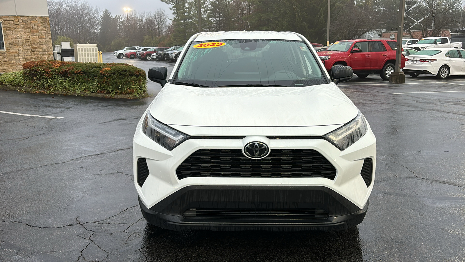 2023 Toyota RAV4 LE 10