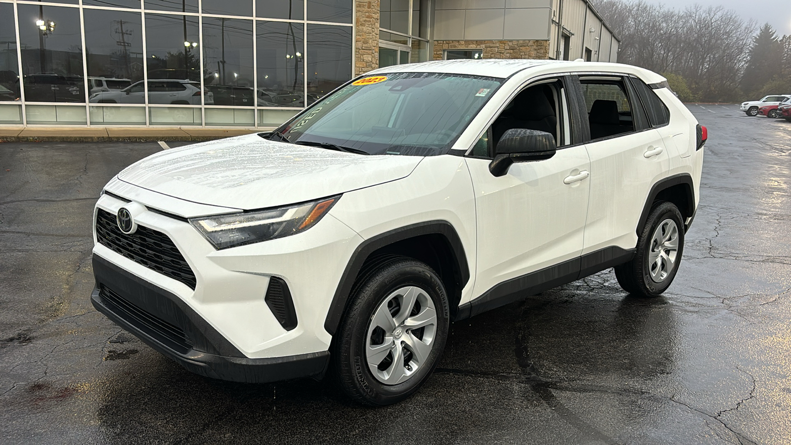 2023 Toyota RAV4 LE 11