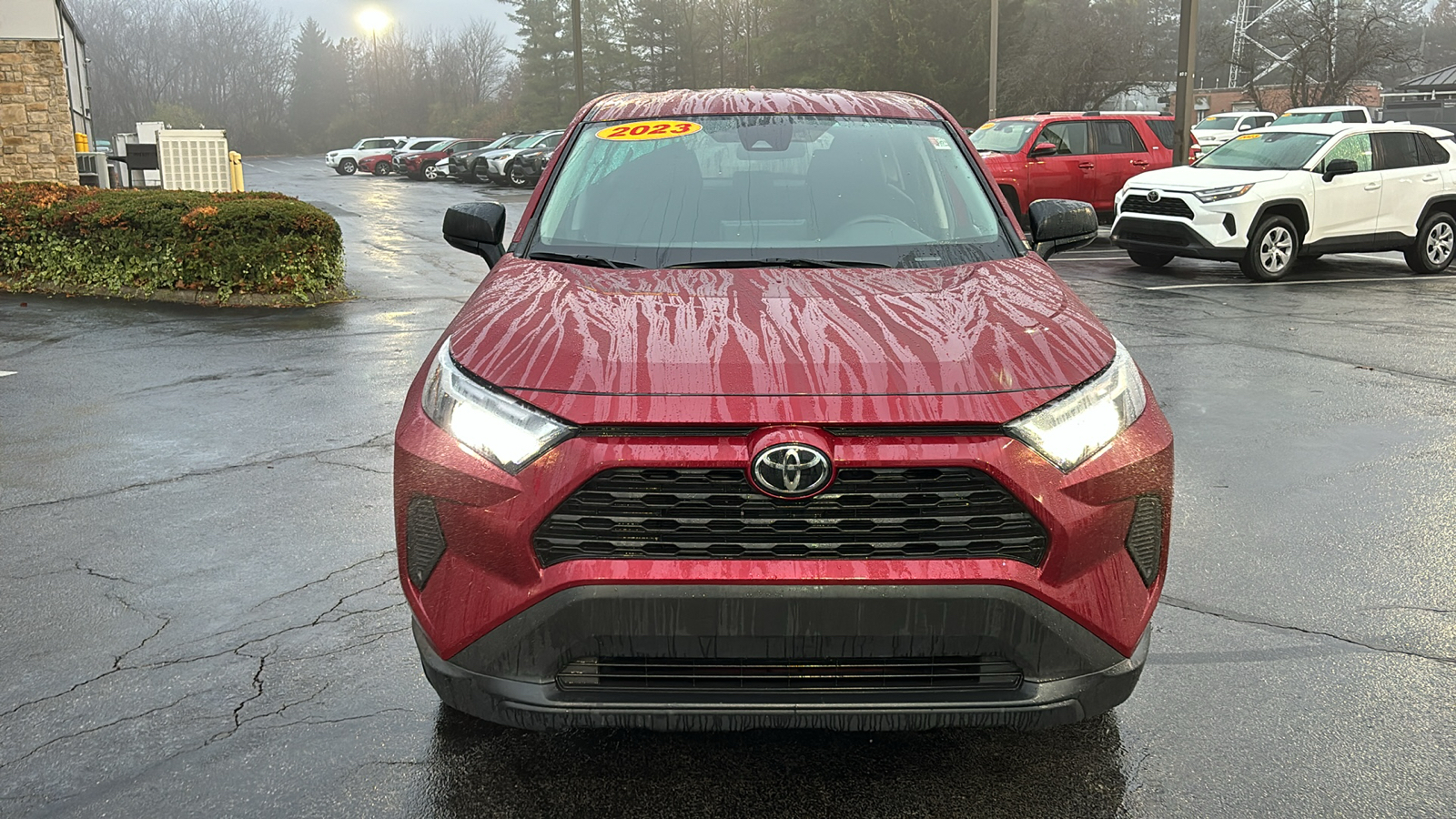 2023 Toyota RAV4 LE 10