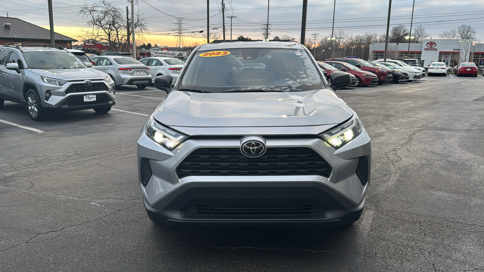 2023 Toyota RAV4 LE 9