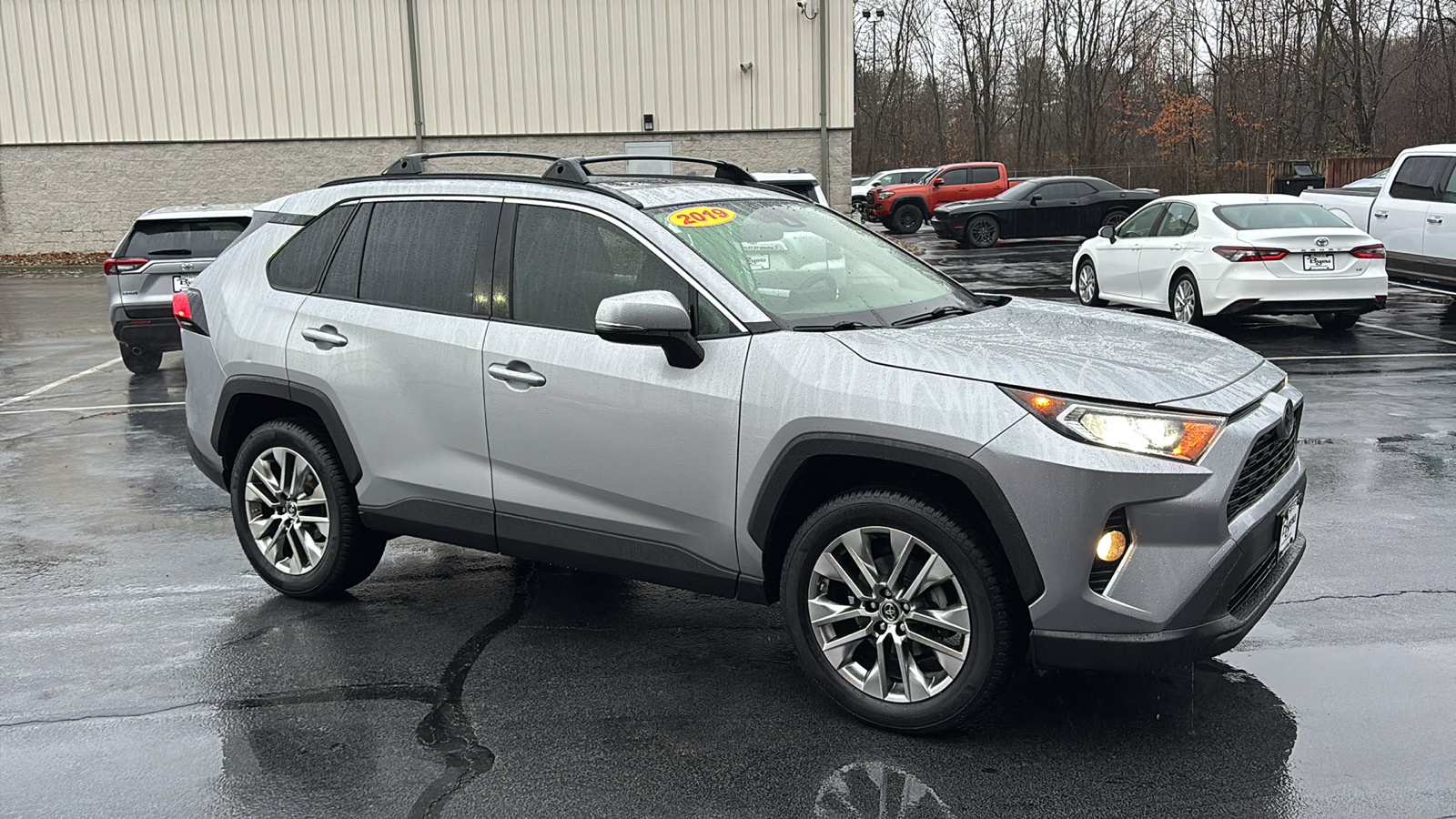 2019 Toyota RAV4 XLE Premium 2